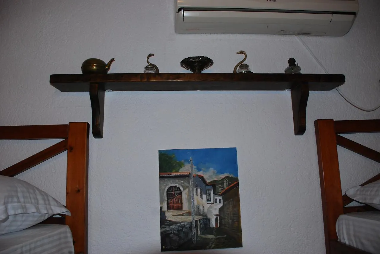 Bed & Breakfast Local Living Edi Berat Albania